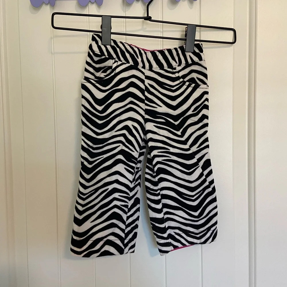 EUC | Gymboree baby girl’s zebra print fuzzy‎ pants — 12-18 months